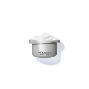 Découvrez la Crème Absolue Lissante – Recharge, conçue pour améliorer la fermeté de la peau tout en réduisant les déchets grâce à son format rechargeable.